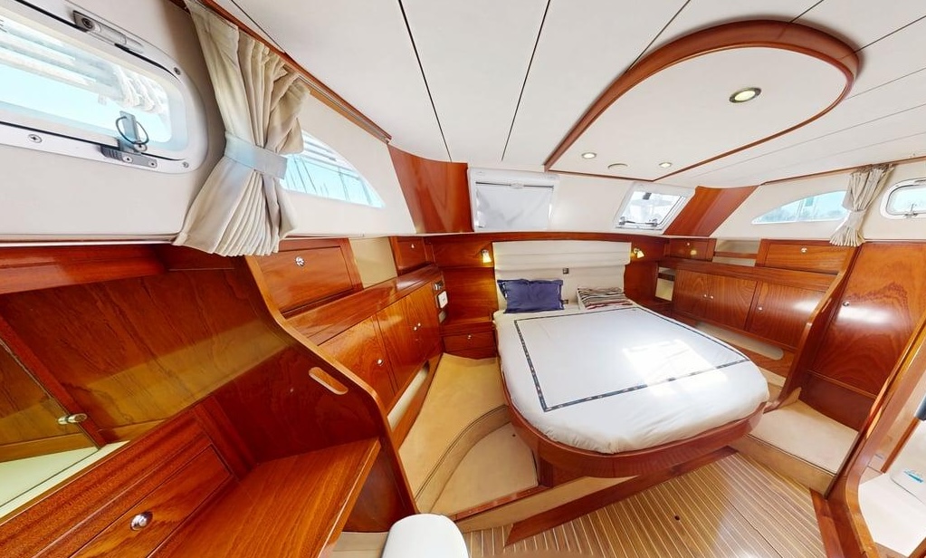 Amel 54 - 2009 11 Amel 54 3